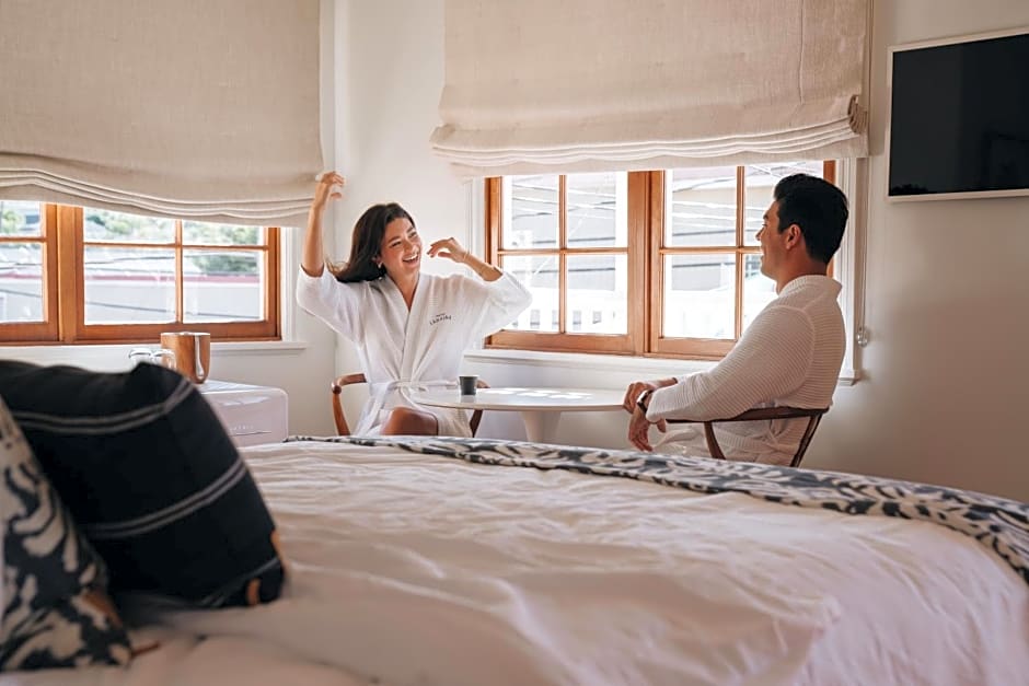 Photo 1 of 17 of King Suite with Sea View