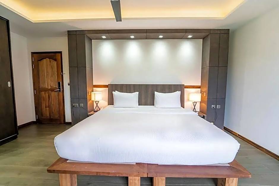 Ataraxis Grand and Spa Fuvahmulah