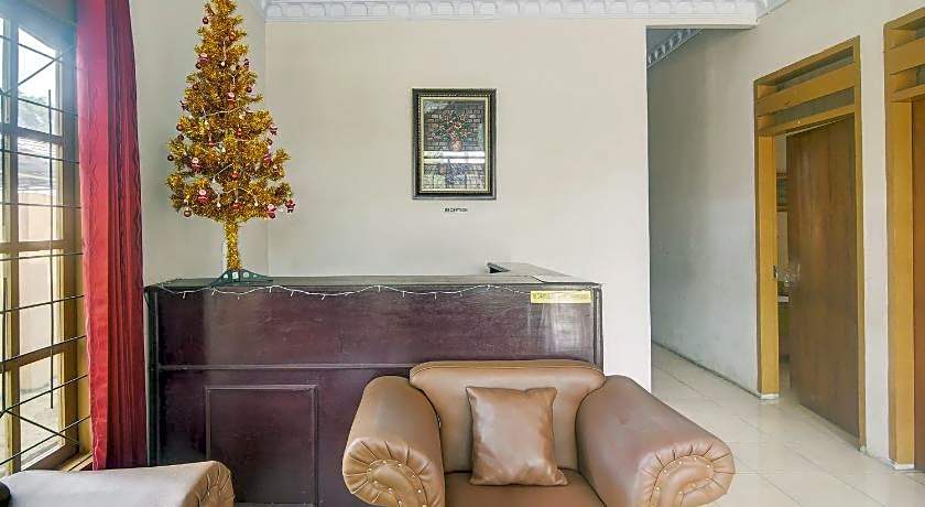 OYO 92041 Hotel Borneo