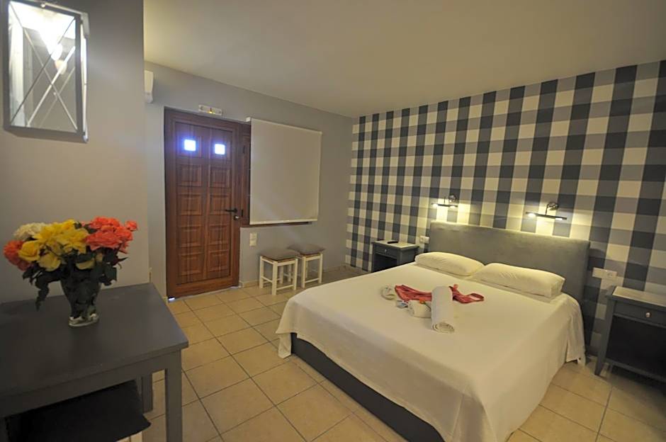 Ariadnes Holiday Accommodation