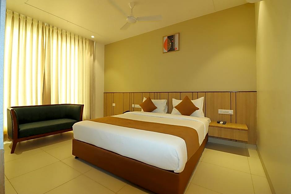 Photo 1 of 9 of Suite