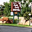 Saddle & Surrey Motel