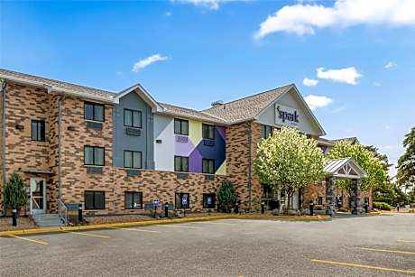 Spark by Hilton Eden Prairie