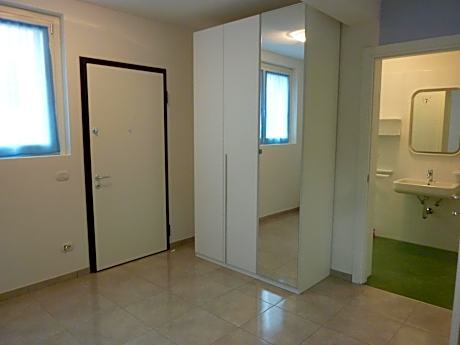 Triple Room with Private Bathroom
