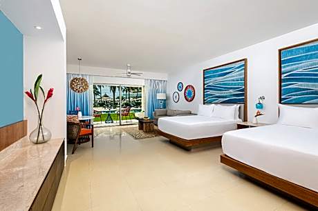 Junior Suite Pool View Double