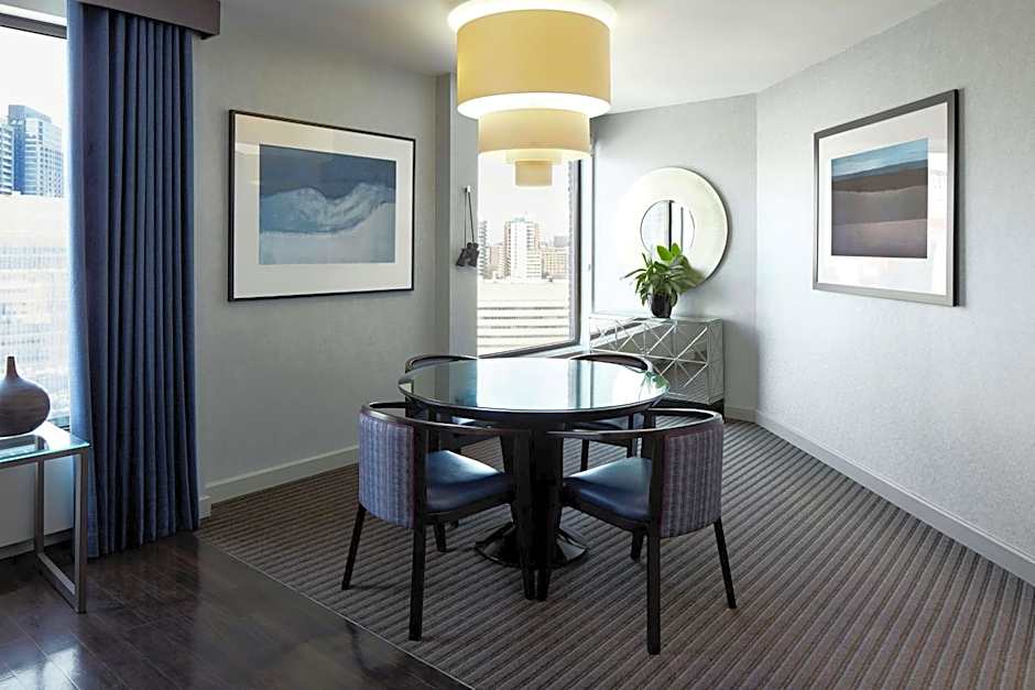 DoubleTree by Hilton Montreal