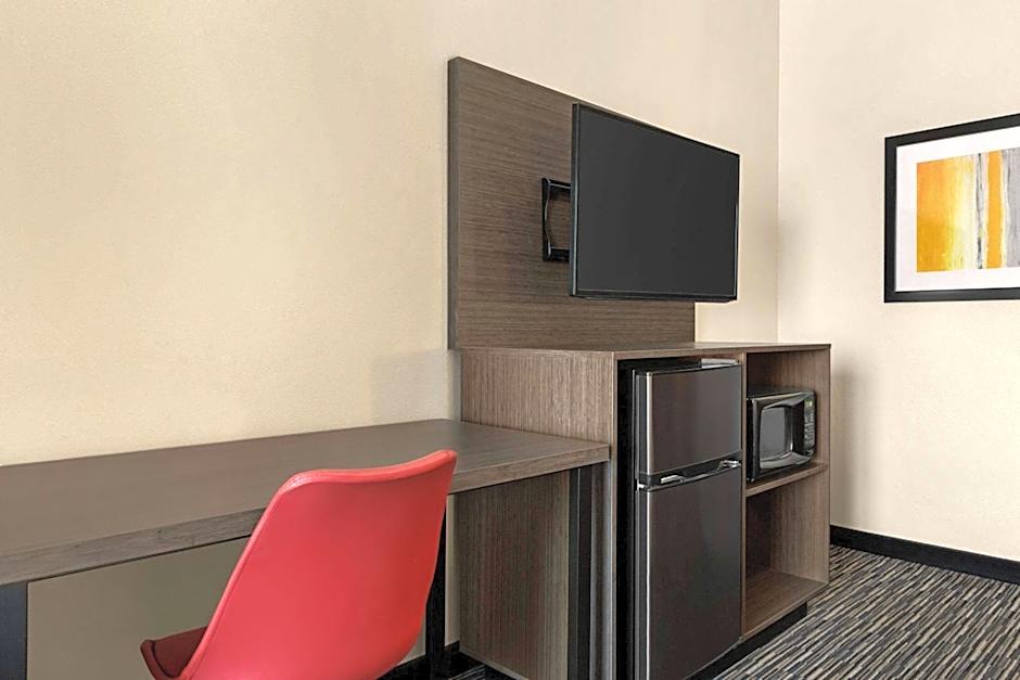 Ramada by Wyndham Marina