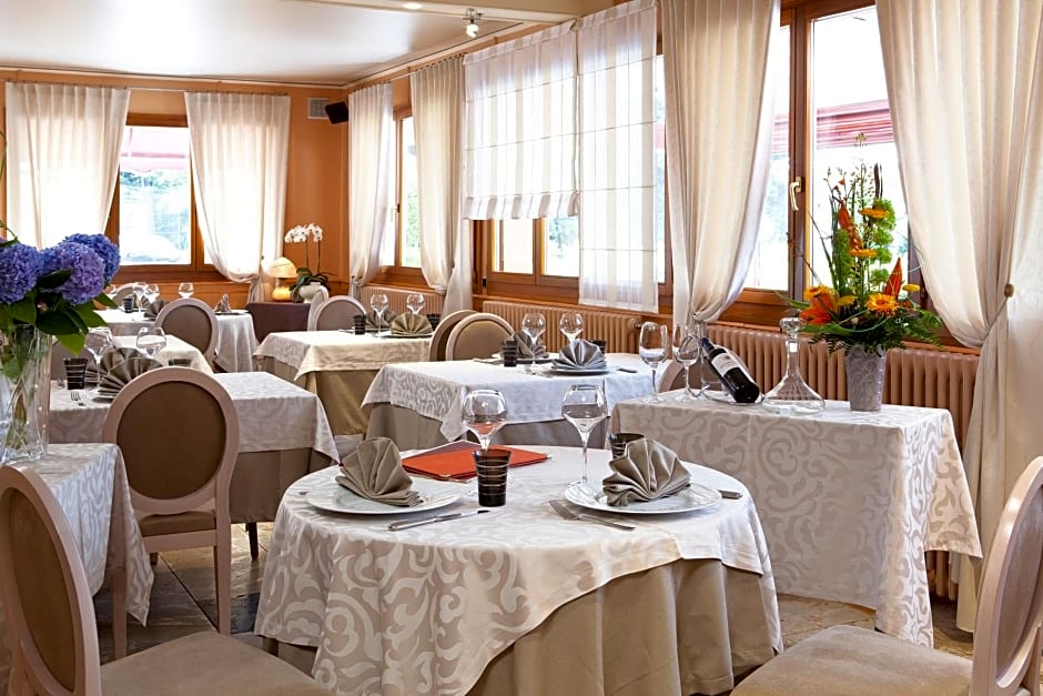 Le Rhien Hôtel-Restaurant