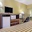 Econo Lodge Inn & Suites Triadelphia - Wheeling
