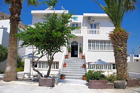 Kamari Blue Boutique Hotel