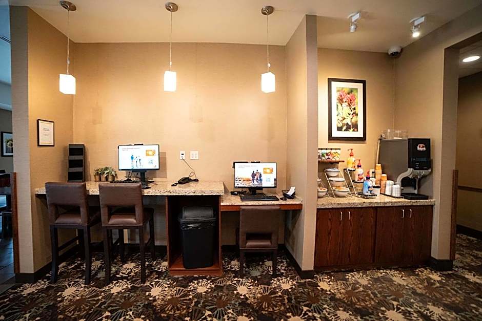 Comfort Suites University