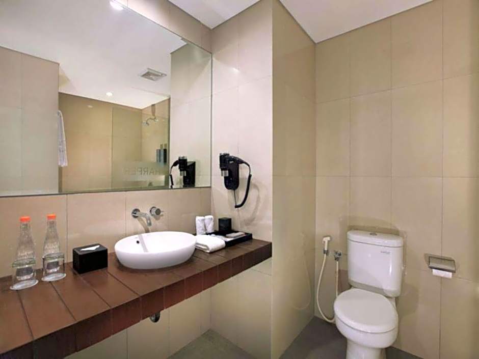Harper Purwakarta by ASTON