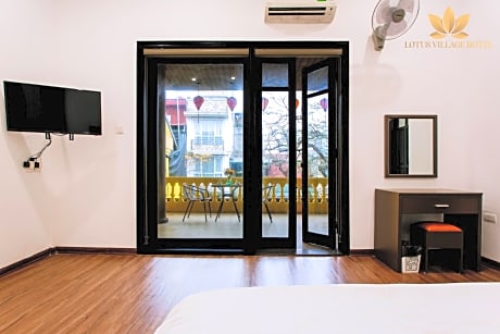 Deluxe Suite with King Bed