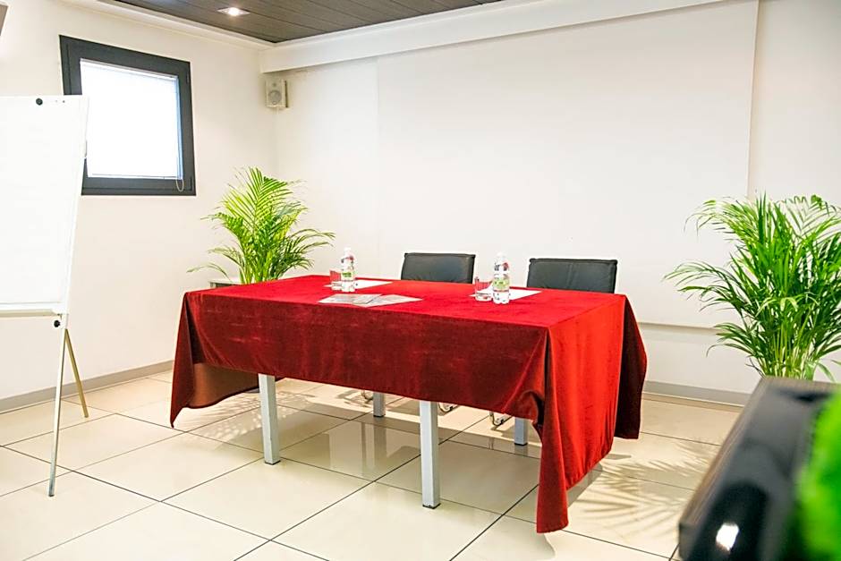 Matrix Hotel & Residence