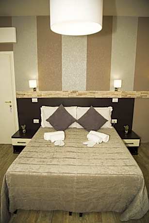 Double or Twin with Private External Bathroom