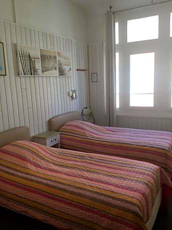Double or Twin Room with Shower