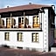 Hotel Cinco Castanos