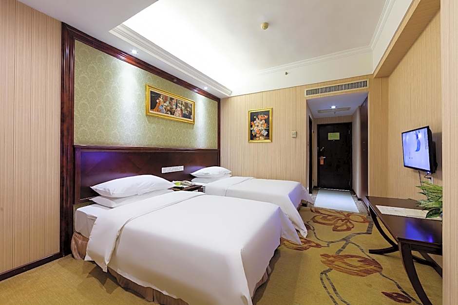 Vienna Classic Hotel Guangzhou Shaheding Metro Station