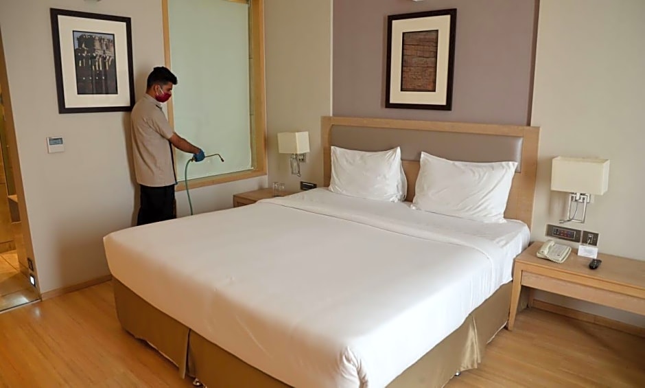 UK 27 The Fern Belagavi