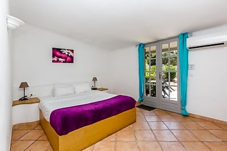 Grand Standard Family Room