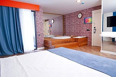 Double Room with Spa Bath