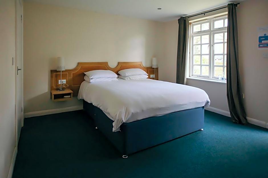 Royal Hotel, Bar & Grill