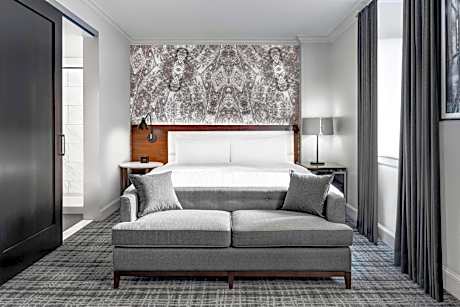 Deluxe, Guest room, King