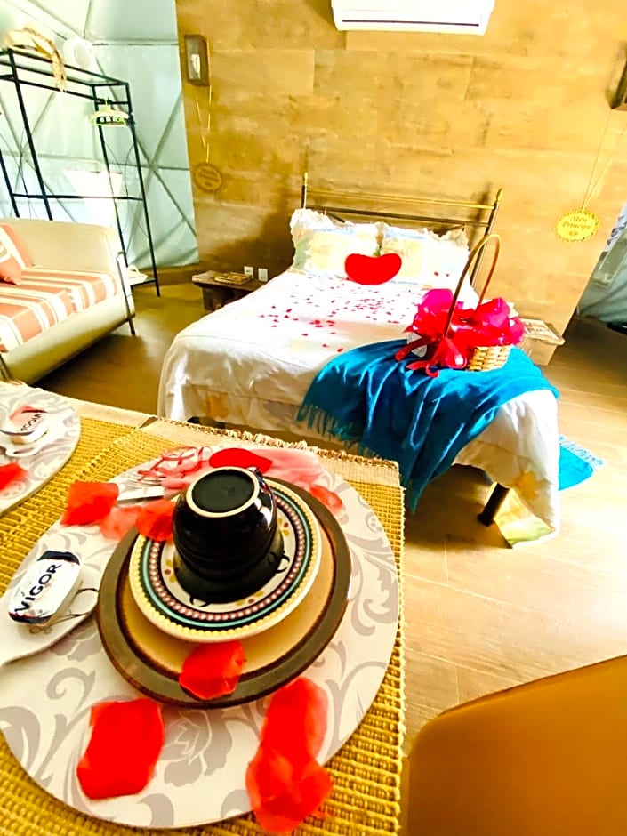 Aconchego no Domo BANHEIRA com AQUECIMENTO 7,5km centro Águas de Lindoia com COM CAFÉ, internet Starlink