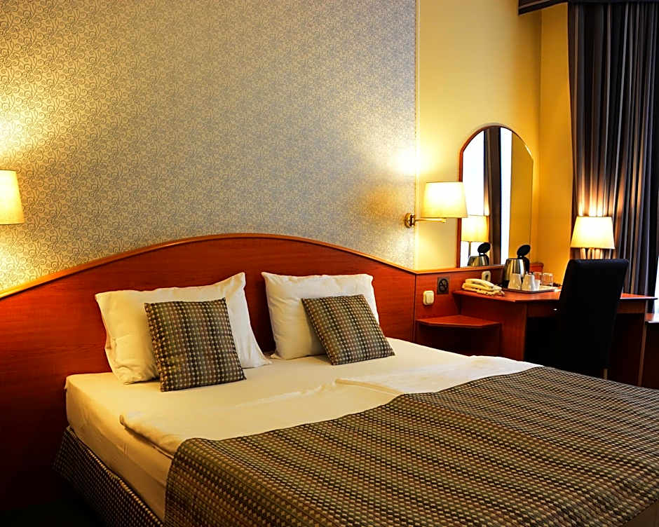 Hotel Orion Várkert