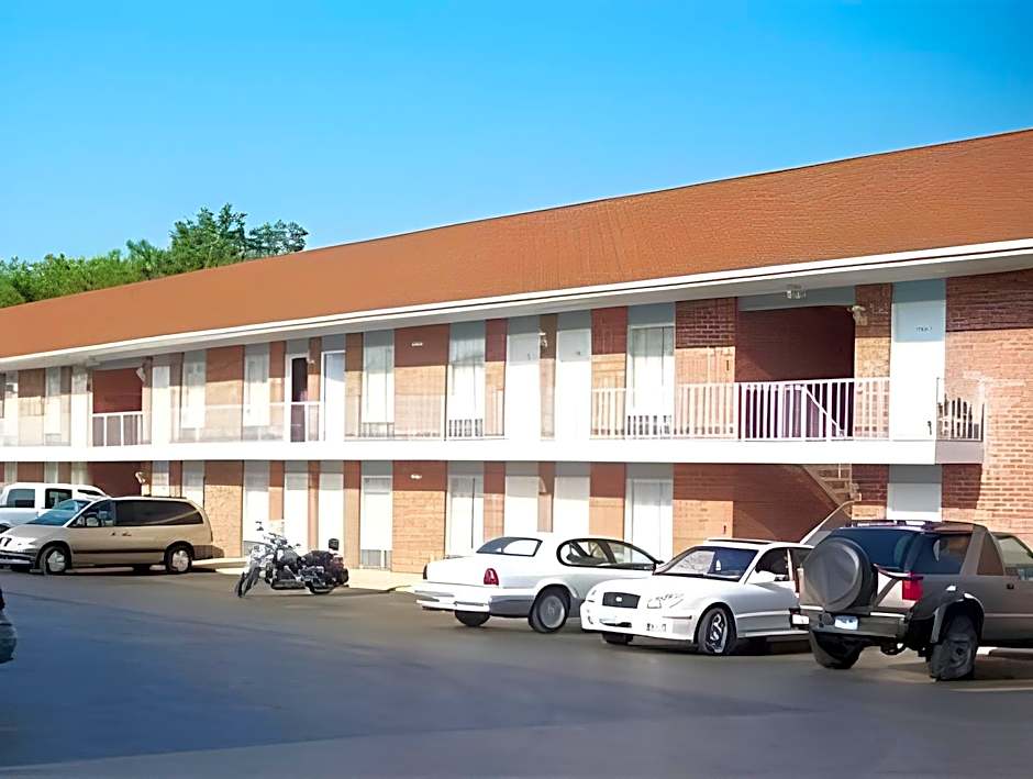 Twelve Oaks Inn