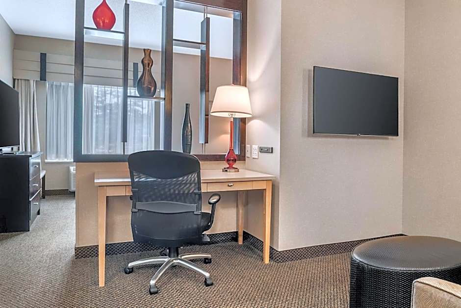 Cambria Hotel Traverse City