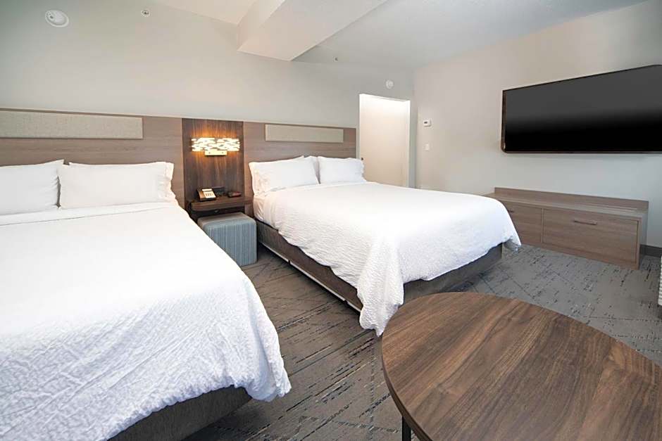 Holiday Inn Express Hotel & Suites Indianapolis - East By IHG