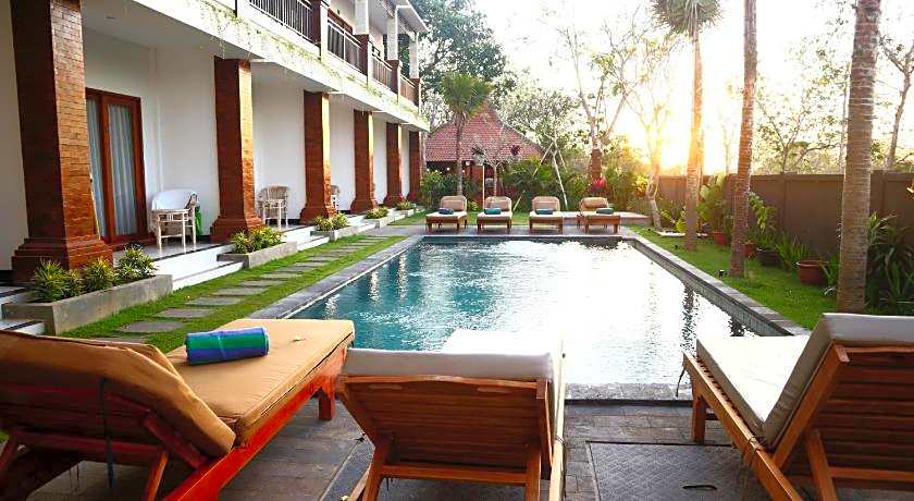 seno guesthouse and cafe