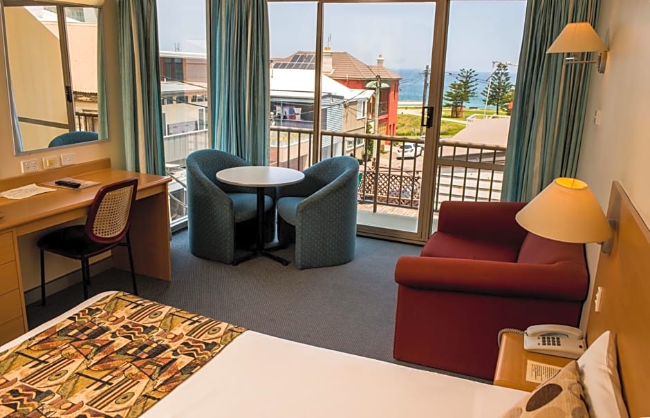 Newcastle Beach Hotel