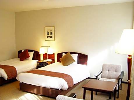 Twin Room - Non-Smoking