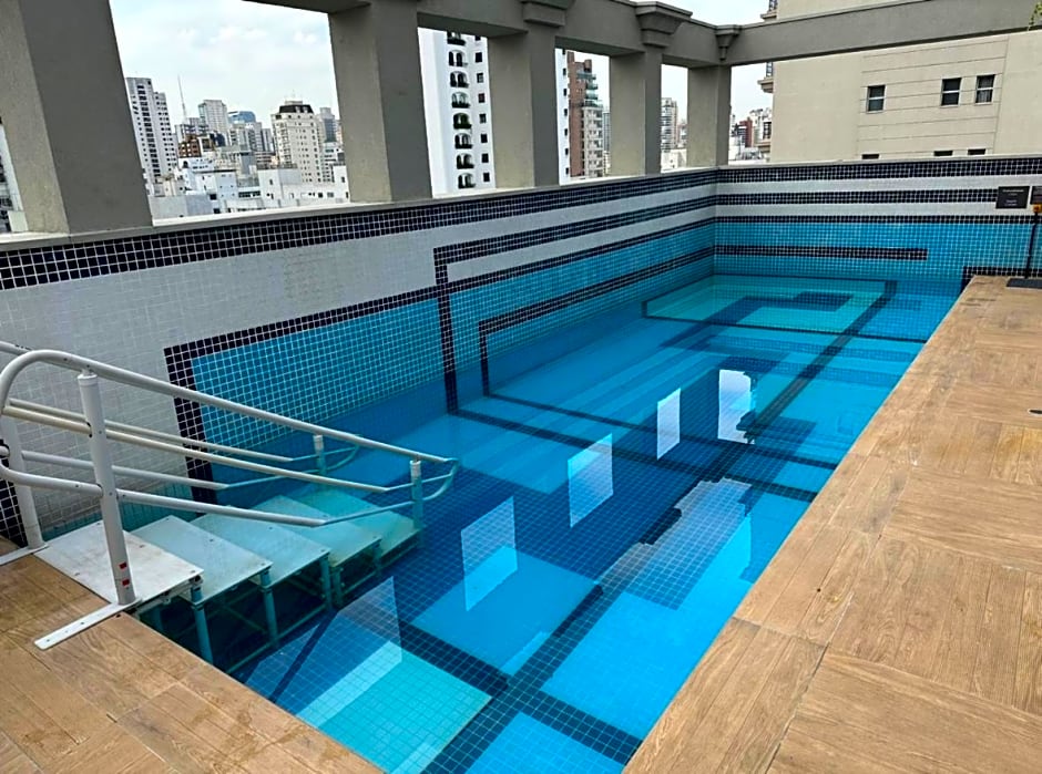 Flat REFORMADO em hotel no Jardins