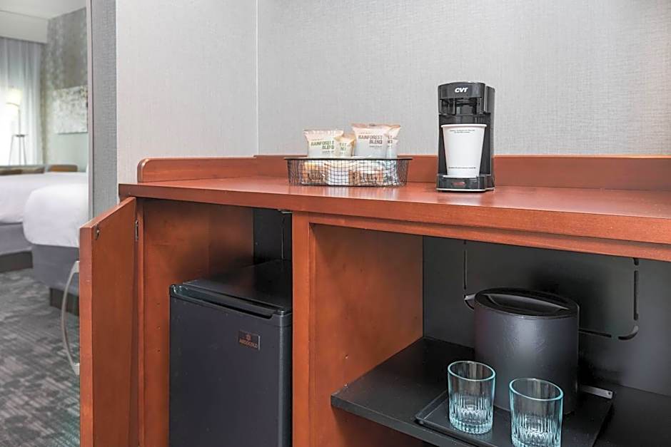Courtyard by Marriott Buffalo Airport