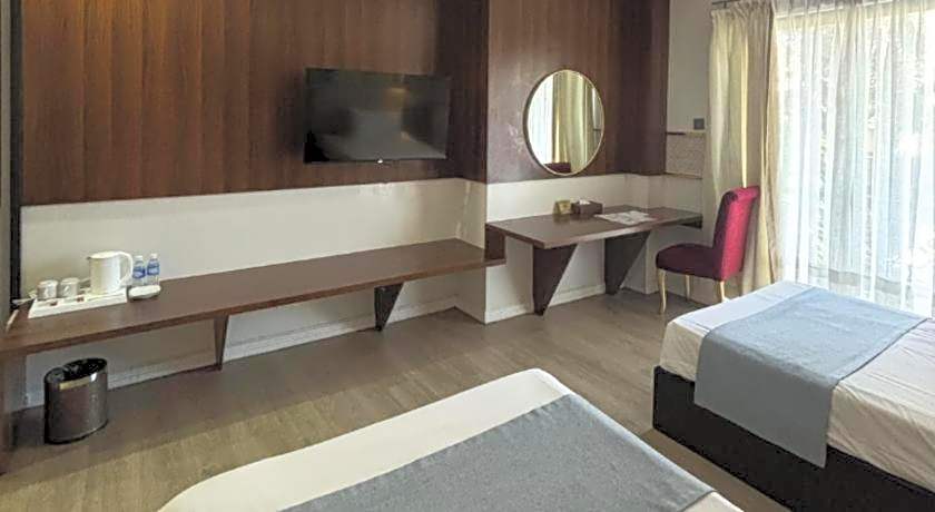 Queen Margarette Hotel