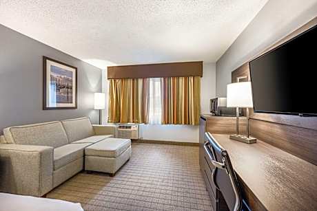 King Room with Sofabed
