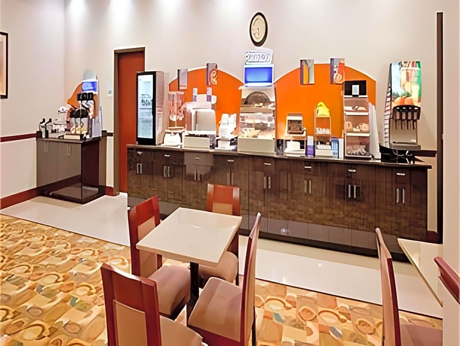 Holiday Inn Express & Suites Guthrie North Edmond By IHG