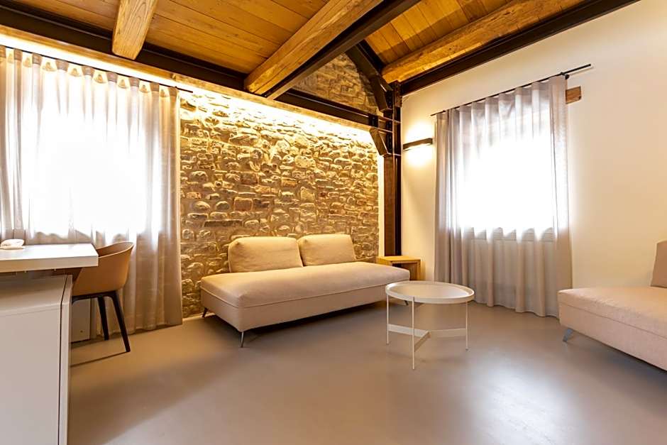 Borgotufi Albergo Diffuso