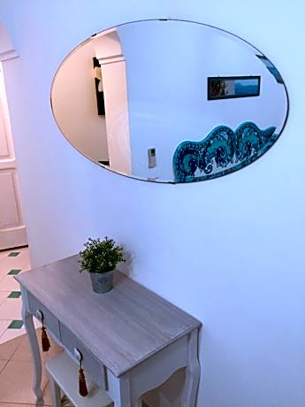 One-Bedroom Apartment with Sea View - Blue