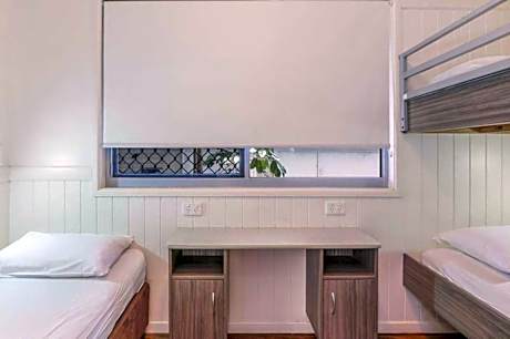 Deluxe Cabin - Sleeps 5 - Accessible