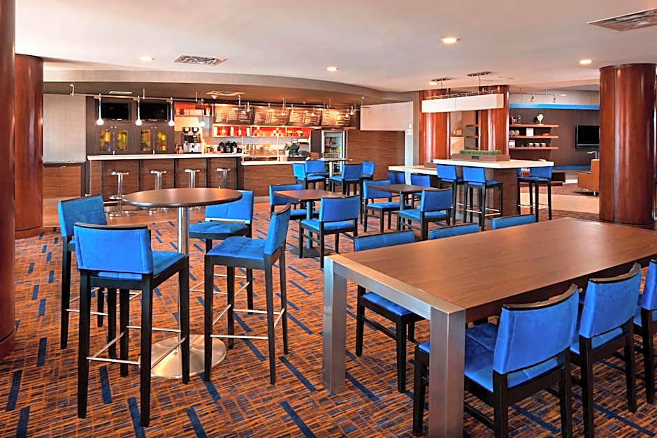 Courtyard by Marriott Hartford Farmington