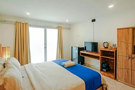 Deluxe Double Room with Shower
