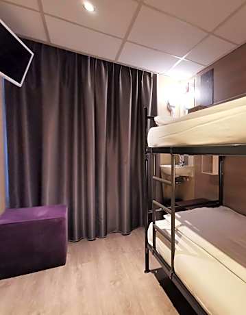 Twin Room with Shared Bathroom