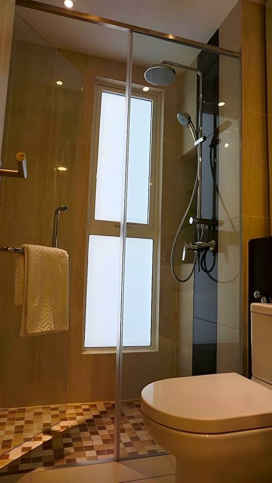 The Shore Hotel & Residences