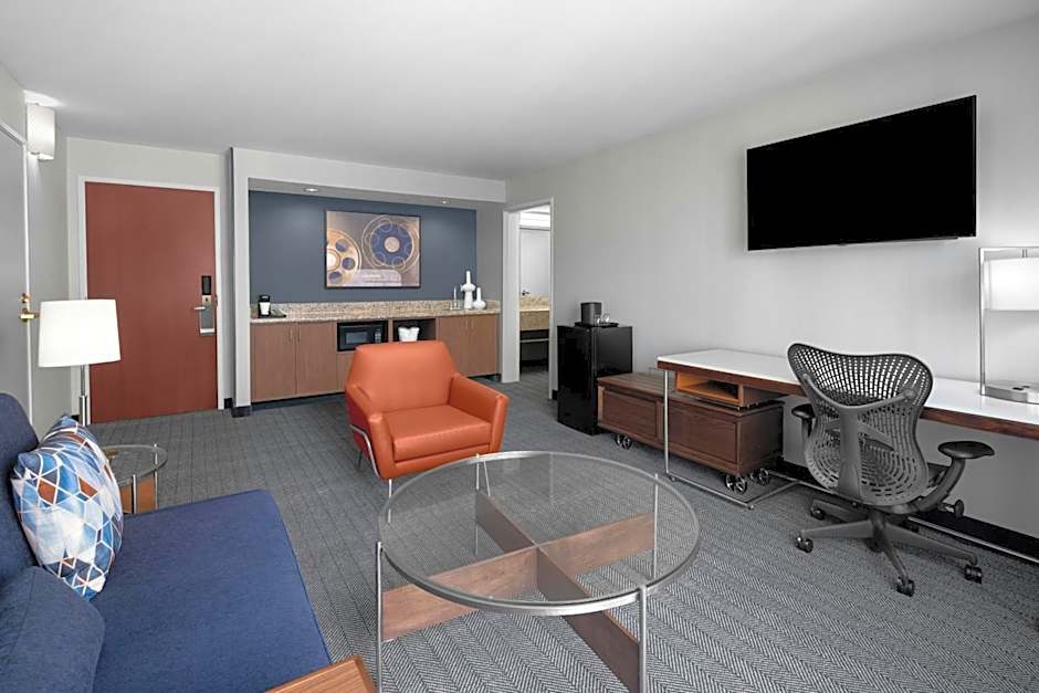 Courtyard by Marriott Los Angeles Burbank Airport
