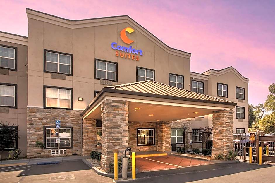 Comfort Suites Downtown Sacramento