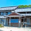 tonari